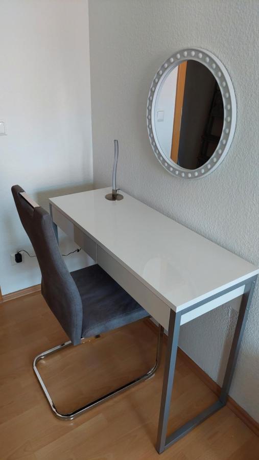 Neu! Ferienwohnung In Erfurt Esterno foto
