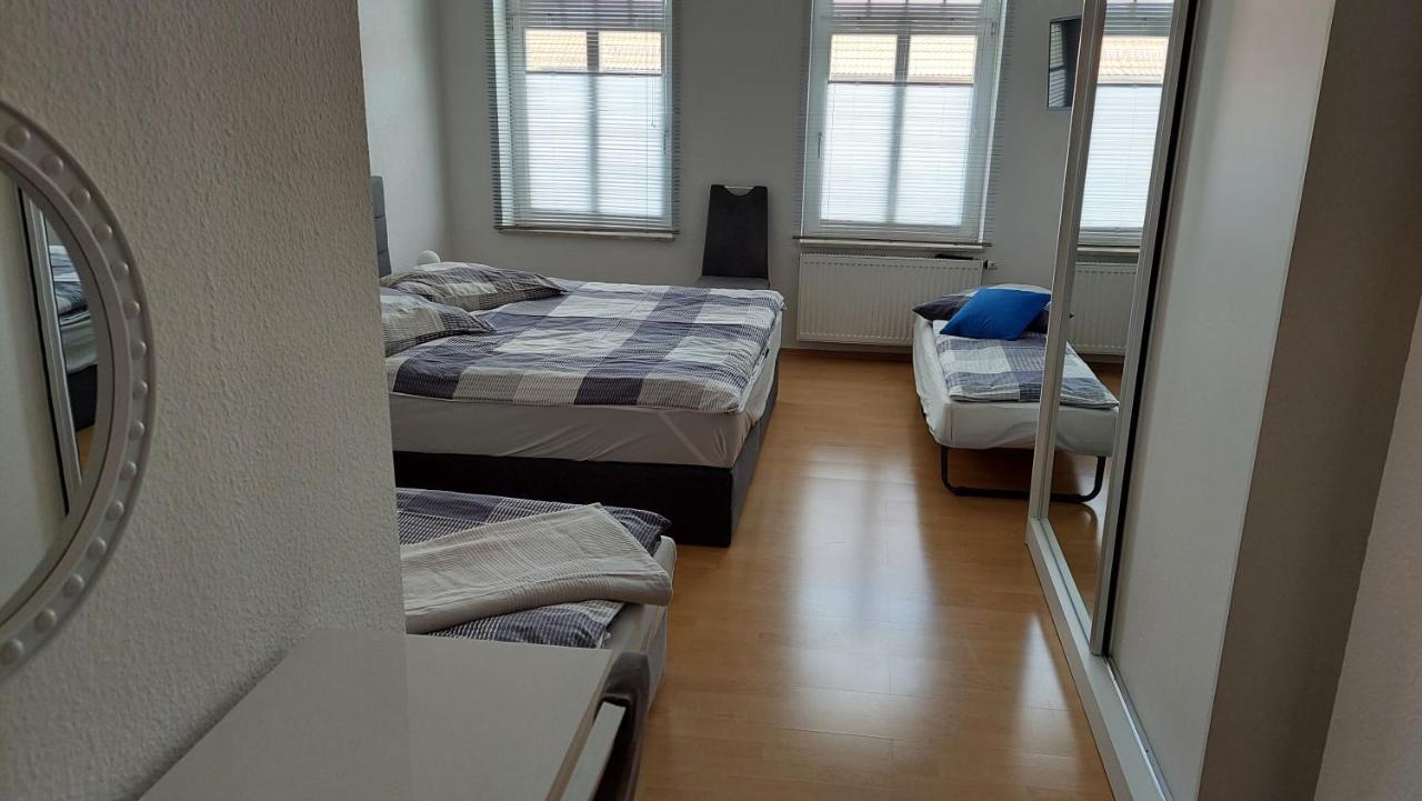 Neu! Ferienwohnung In Erfurt Esterno foto