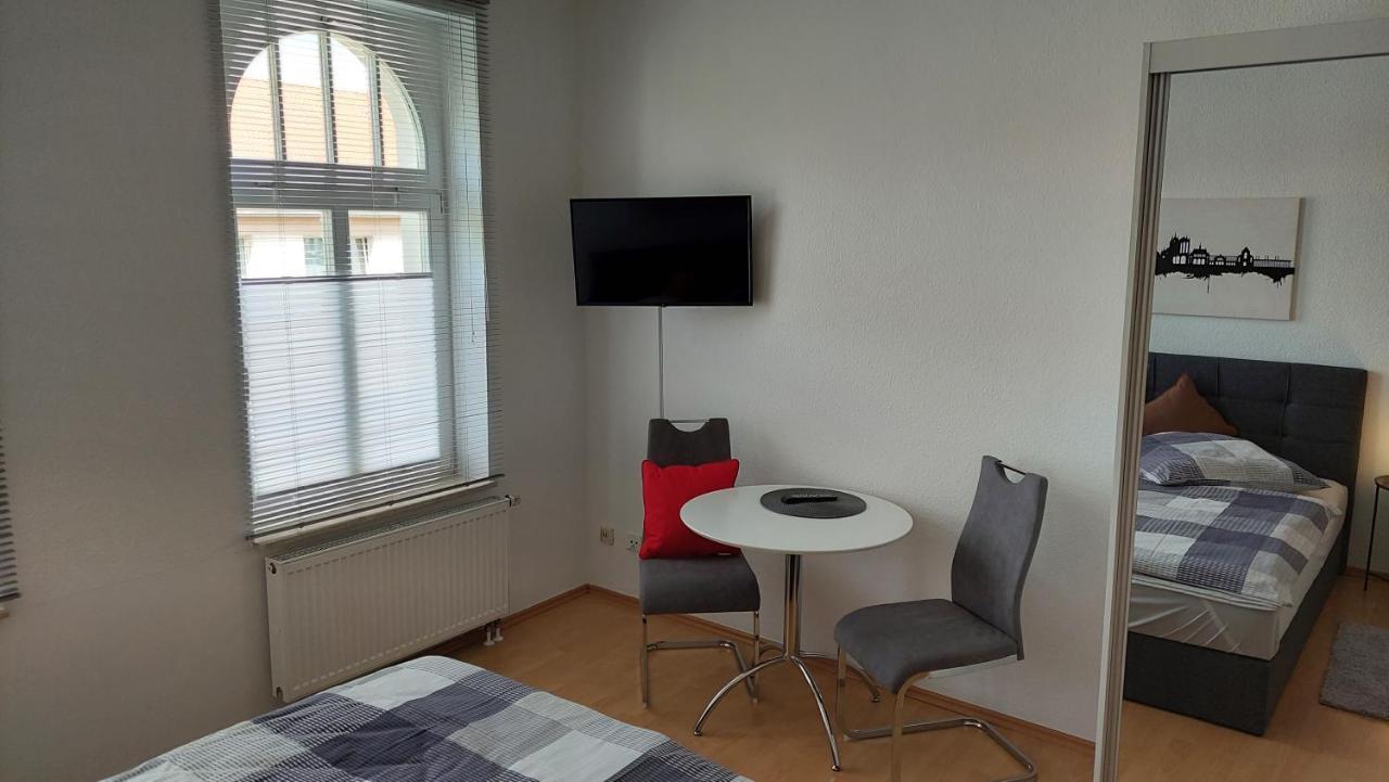 Neu! Ferienwohnung In Erfurt Esterno foto