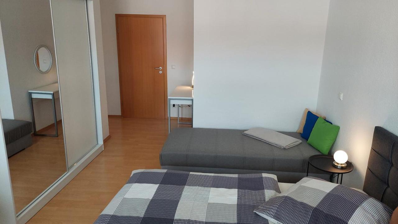Neu! Ferienwohnung In Erfurt Esterno foto