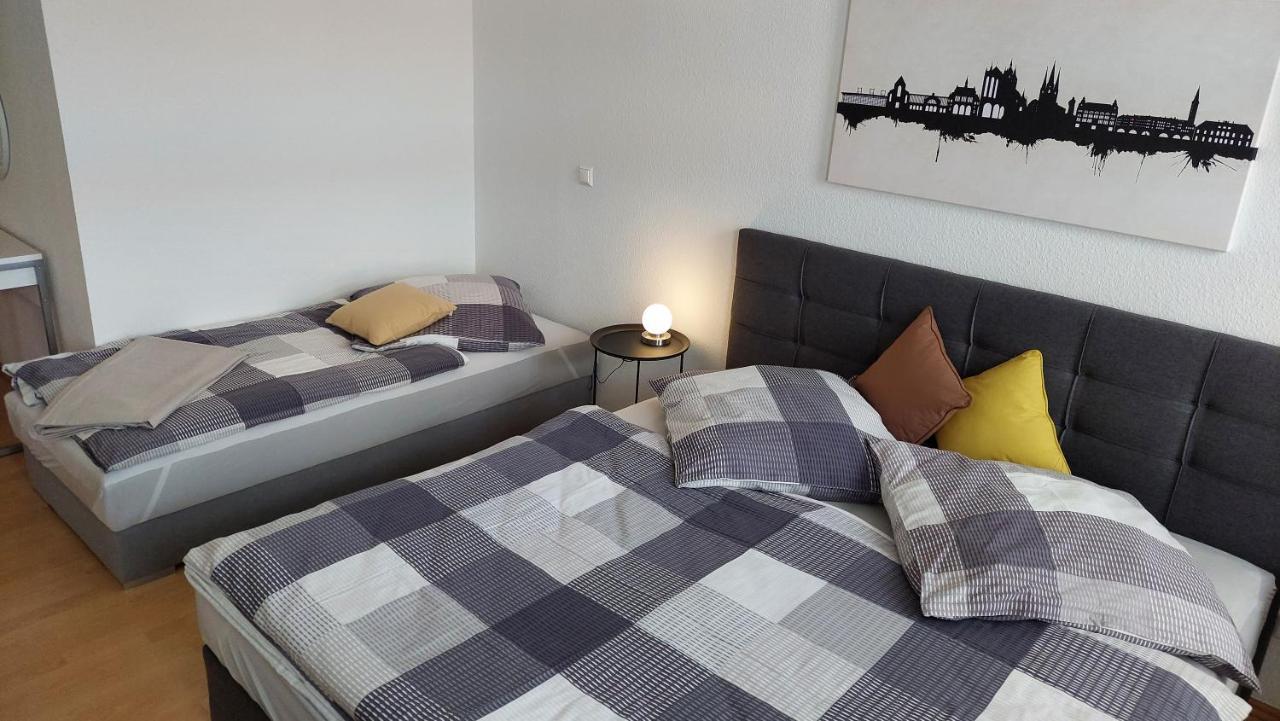 Neu! Ferienwohnung In Erfurt Esterno foto