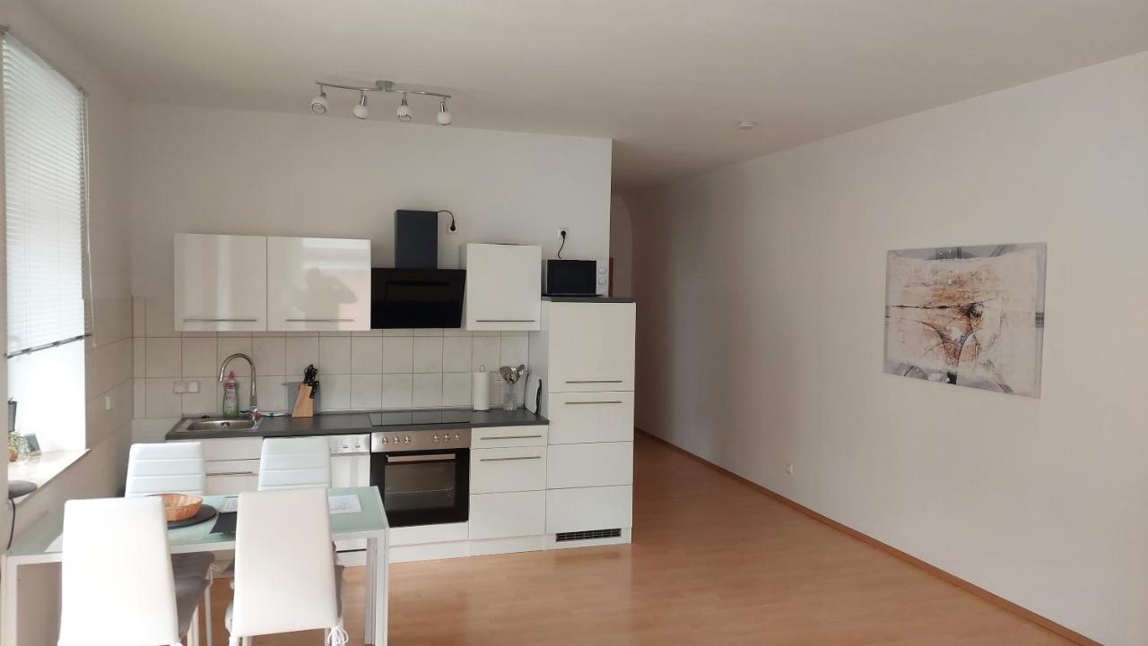 Neu! Ferienwohnung In Erfurt Esterno foto