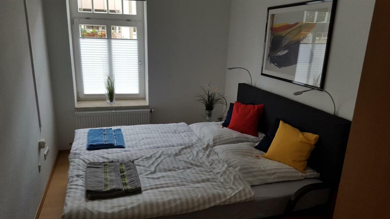 Neu! Ferienwohnung In Erfurt Esterno foto