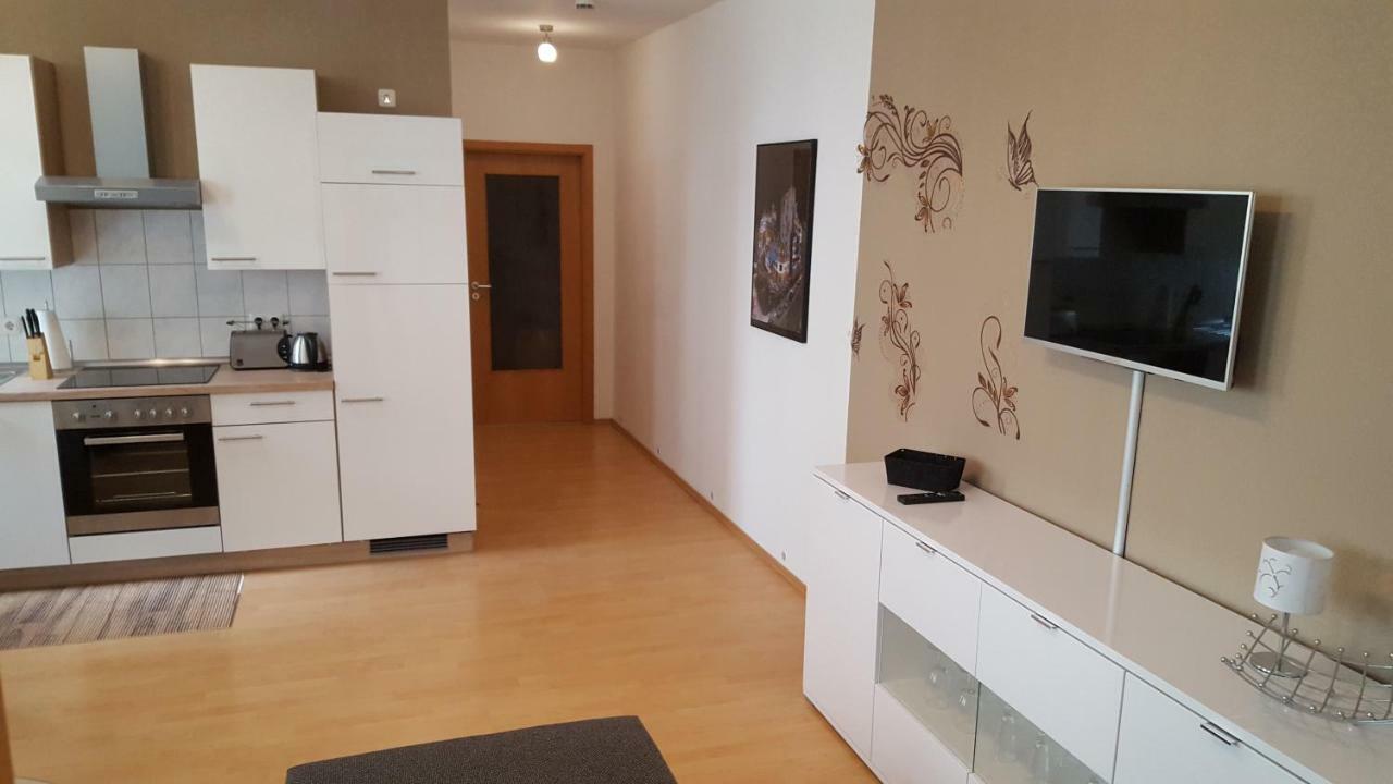 Neu! Ferienwohnung In Erfurt Esterno foto