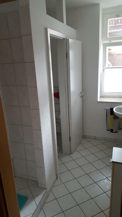 Neu! Ferienwohnung In Erfurt Esterno foto