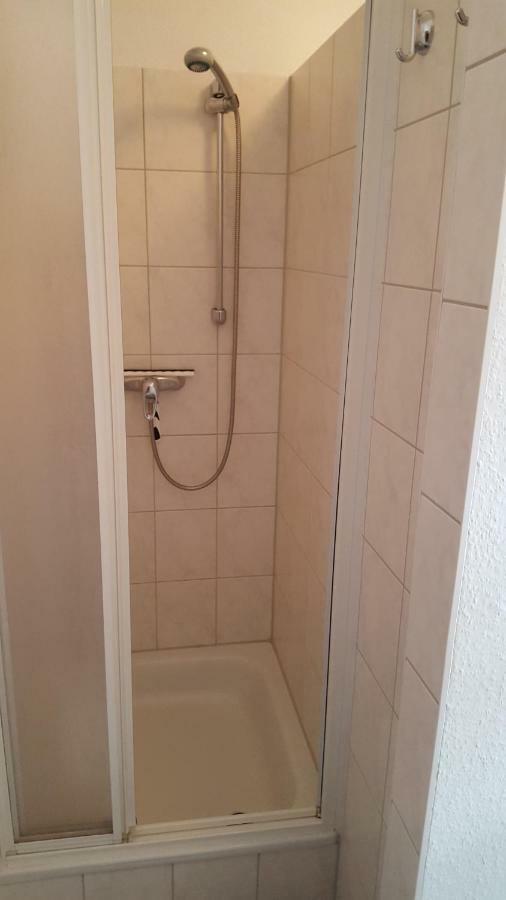 Neu! Ferienwohnung In Erfurt Esterno foto
