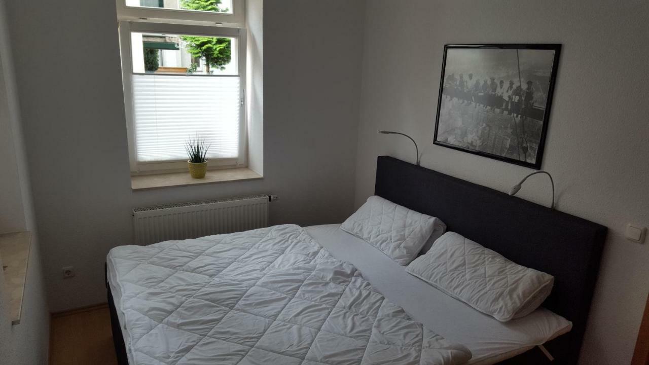 Neu! Ferienwohnung In Erfurt Esterno foto
